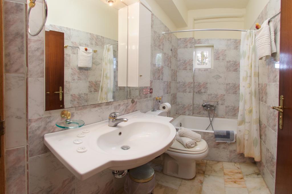 Boulevard Panorama Suites Айя-Евфимия Экстерьер фото
