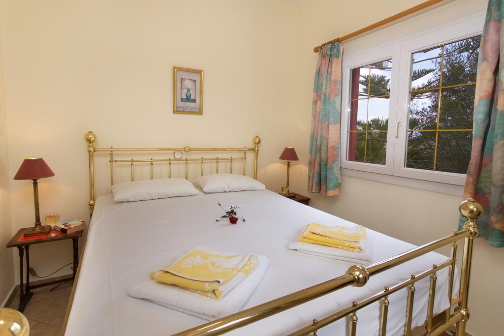 Boulevard Panorama Suites Айя-Евфимия Экстерьер фото