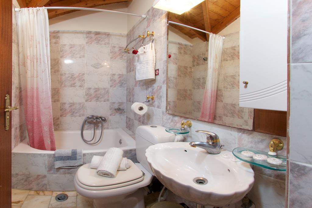 Boulevard Panorama Suites Айя-Евфимия Экстерьер фото